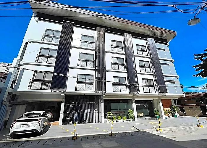 Hotel Rudhil's Place And 5*
